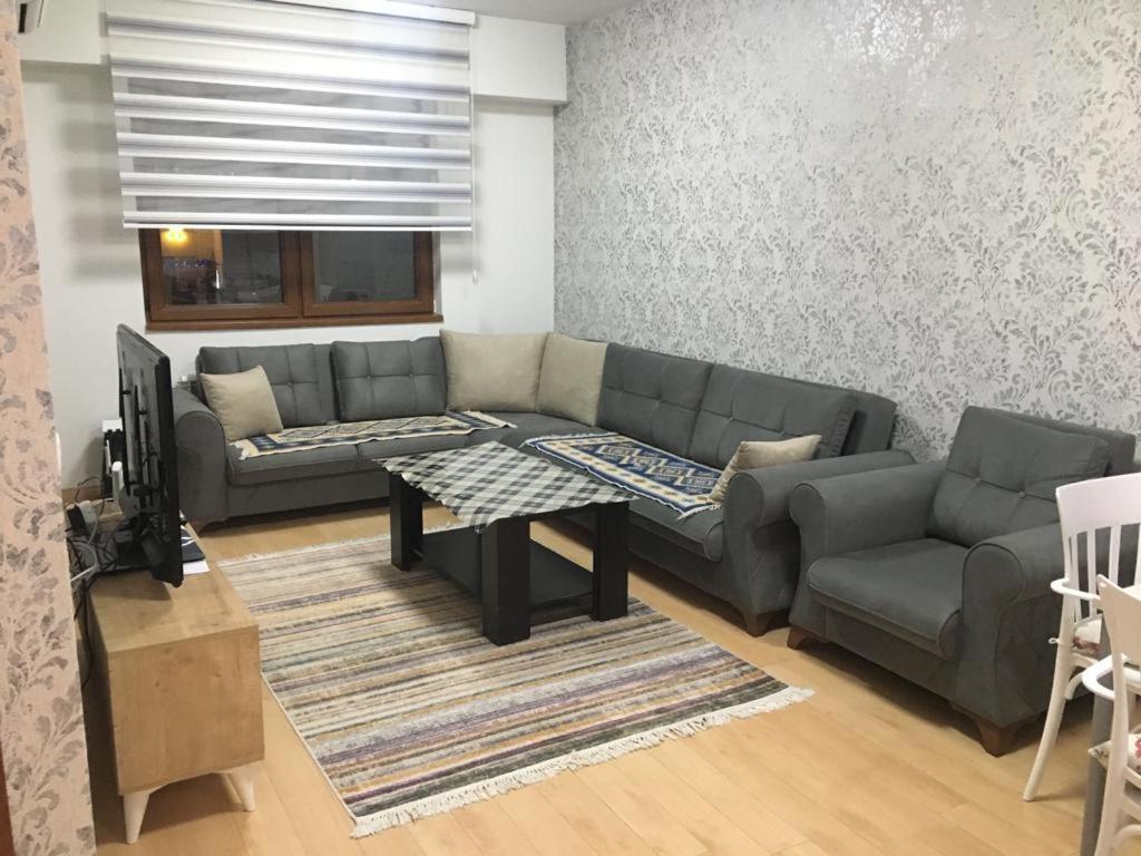 Two Rooms And Kitchen, Bathroom With Balcony Apartment Skopje Eksteriør bilde