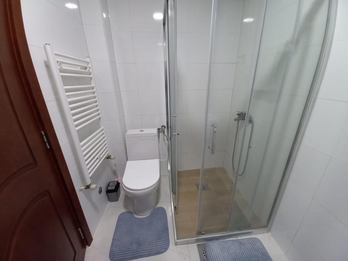 Two Rooms And Kitchen, Bathroom With Balcony Apartment Skopje Eksteriør bilde
